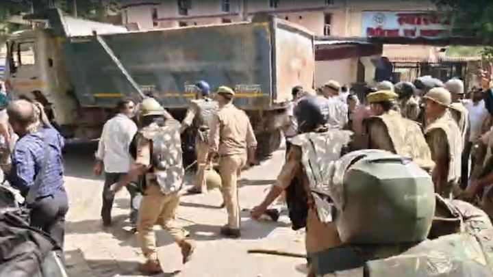 हाई कोर्ट के आदेश के बाद एक्शन में प्रशासन